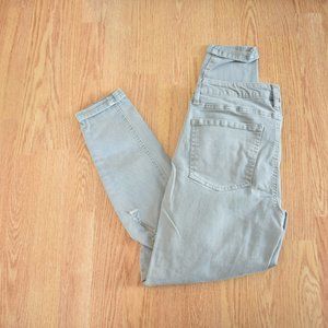 EUC Tinsel Women's Distressed Jeans